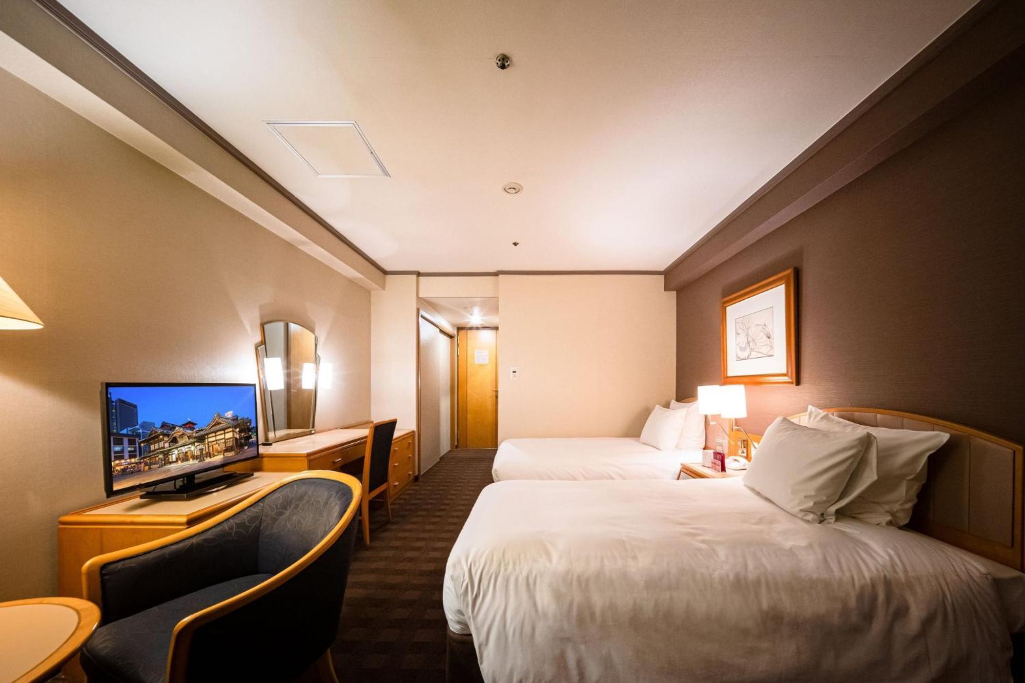 Ana Crowne Plaza Matsuyama By Ihg Hotell Eksteriør bilde